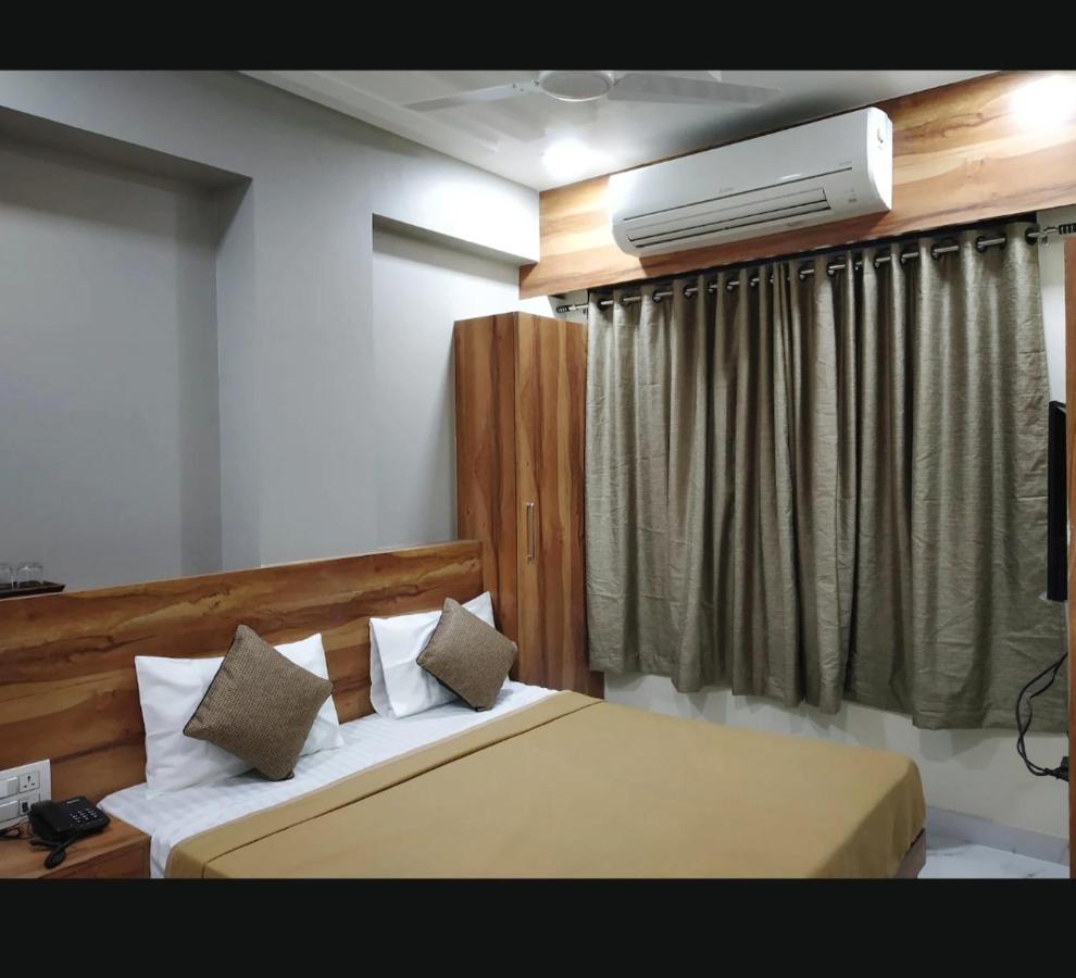 Hotel Guru Kripa - 500Mtr From Shreenathji Temple Nāthdwāra Dış mekan fotoğraf